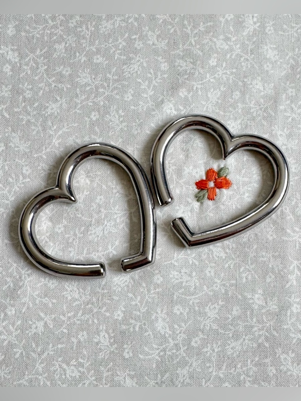 Stainless Steel Heart Ear Weights/Hangers